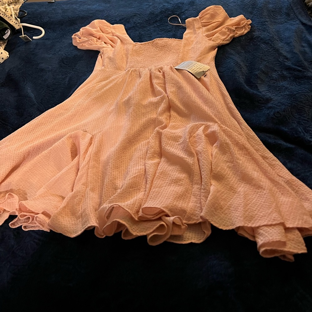 Flowy pink dress